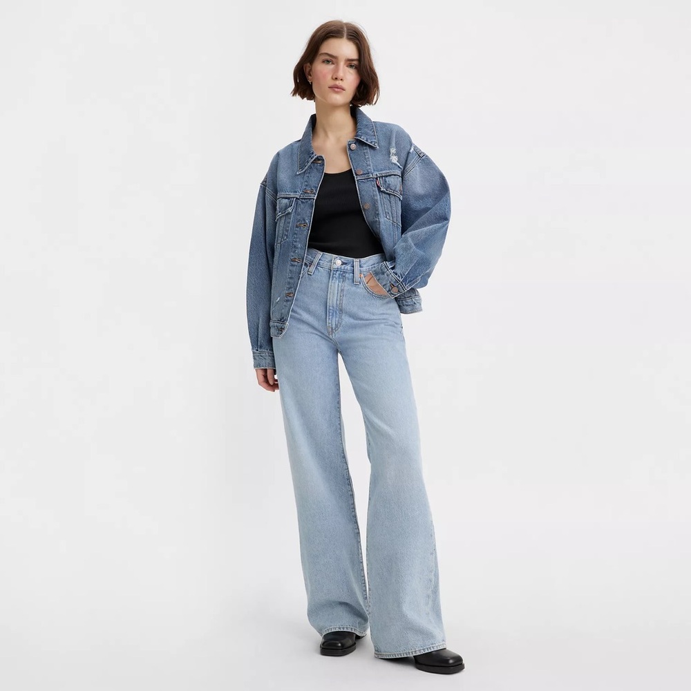 Levi’s Ribcage Jeans
